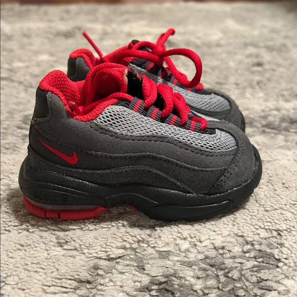 Baby Nike Sneakers in Gray and Red - Picture 1 of 3